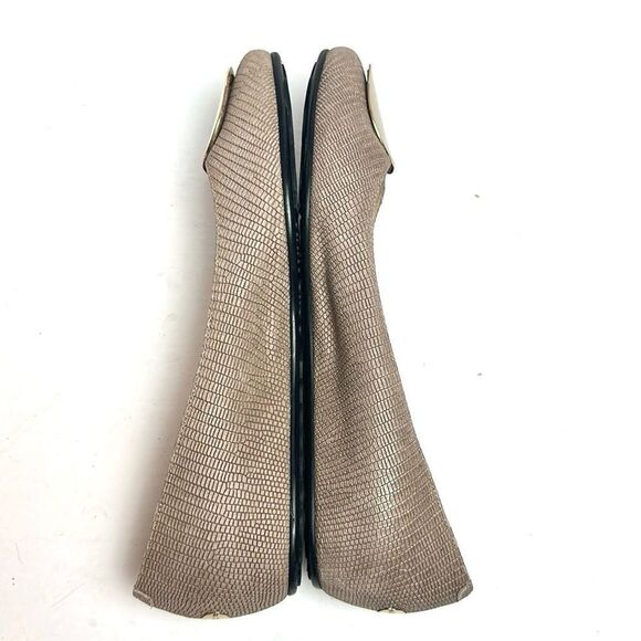 Jimmy Choo WRAY Ballet Flats Printed Leather Nude Gold Logo Medallion Italy US 7 - Picture 8 of 14